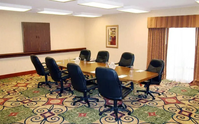 Wingate By Wyndham Springfield