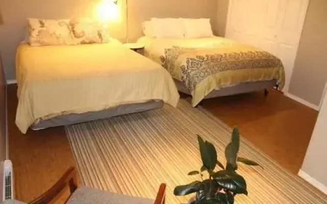Revelstoke Mountain Guesthouse