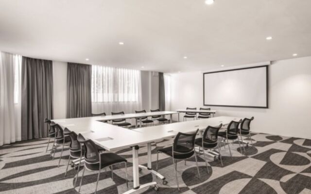 Vibe Hotel Sydney