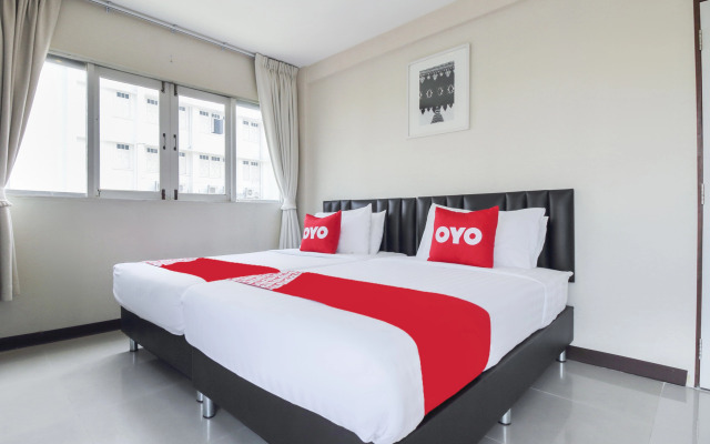Na Banglampoo Hotel