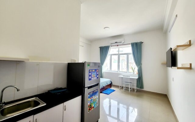 LaLaHouse Riverside Residence