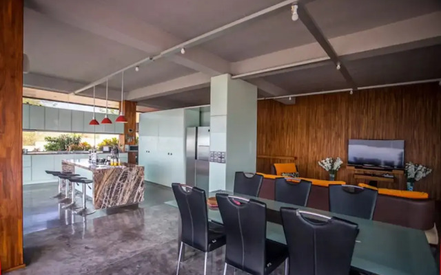The Arancia Luxury Villa