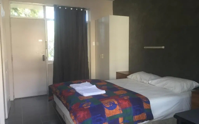 Katherine River Lodge