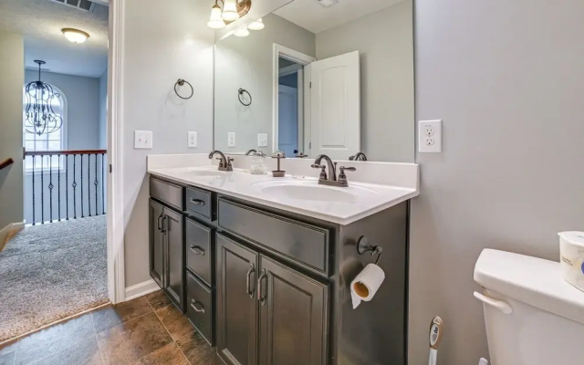 Family-friendly Clarksville Home w/ Fire Pit!
