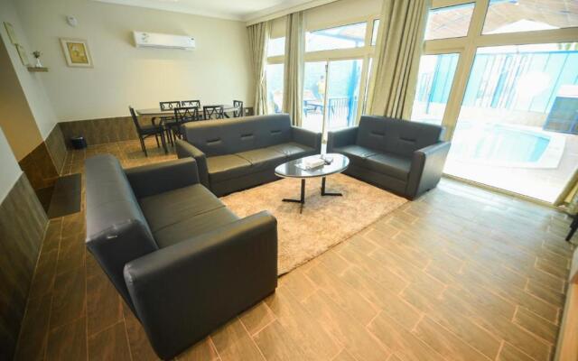 Golden Marina Resort