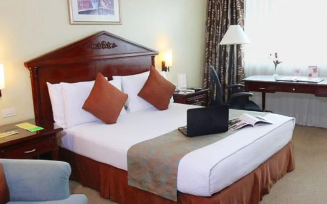 Best Western Oxford Suites Makati