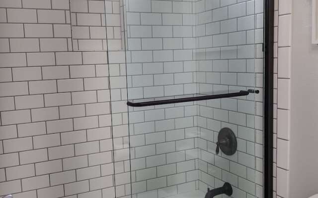 34th St B (68187)