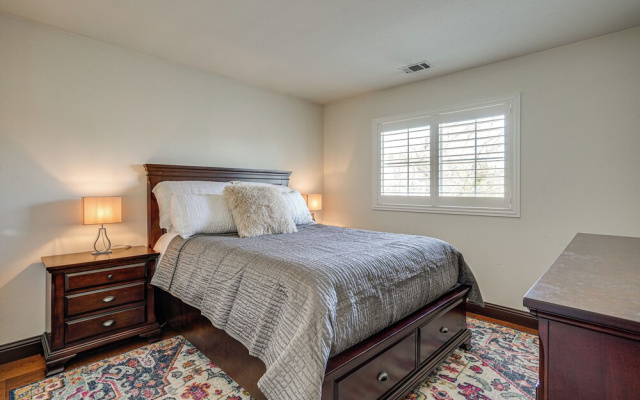 Fairfield Wine Country Getaway w/ Backyard Oasis!