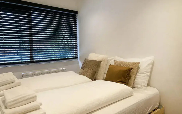 Holiday Home in Rheezerveen With Sauna & Hot Tub