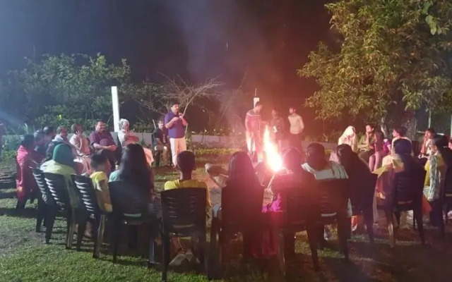 MaxiMunnar T&U Leisure Hotel
