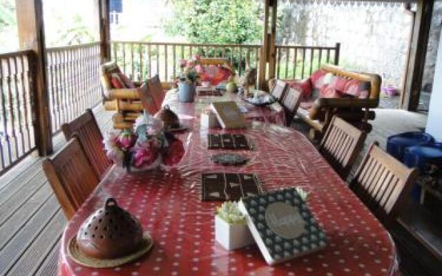 Villa Hélèna B&B