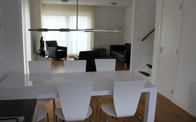 Comfortable Villa With Combi-microwave, Near Terherne