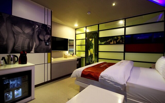 Chilgok Palgongsan W Drive-in