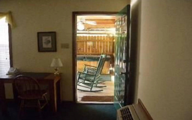 Pine Creek Country Inn