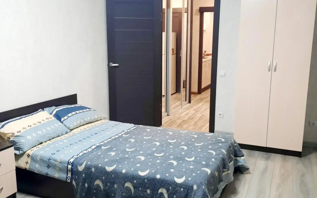 Apartments on Stroiteley Avenue 9k3