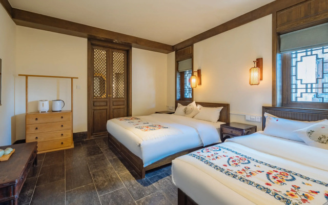 Floral Hotel Yun Xi Lijiang