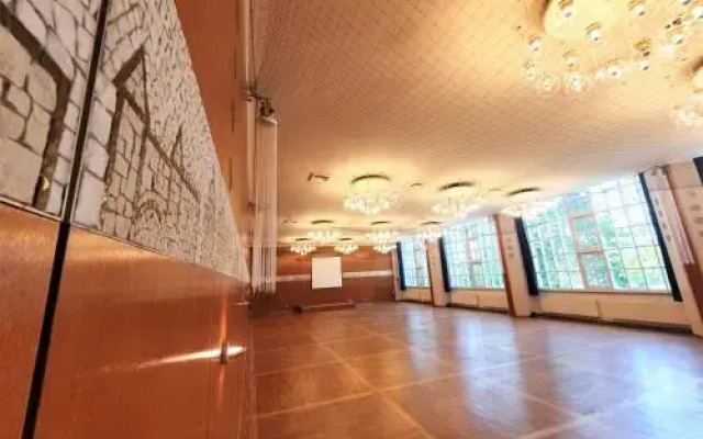 Waldhotel am See