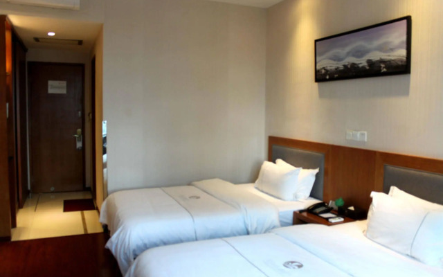 Yingshang Hotel Huangpu Branch