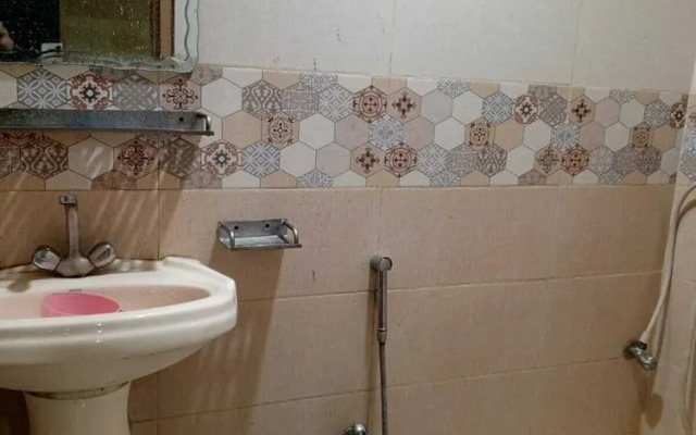New Pak Hotel
