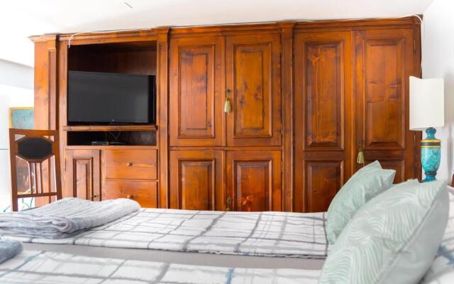 5 Comfortable apartment near old town center