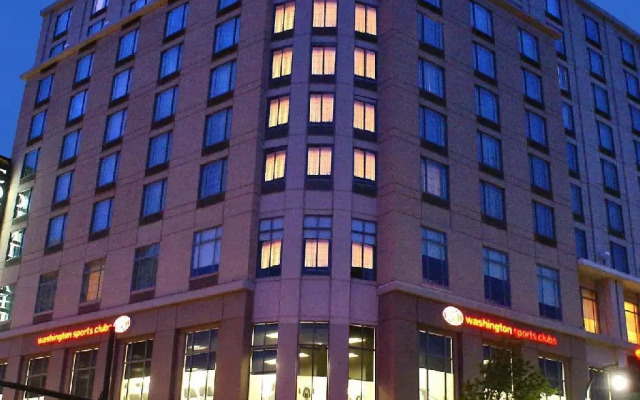 Courtyard Silver Spring Downtown