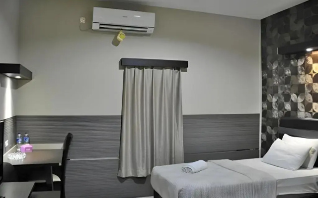 Grand Krakatau Serang