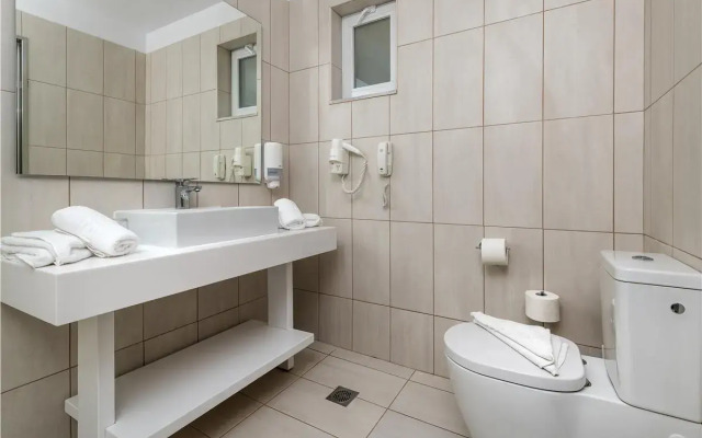 Gaia Royal Hotel