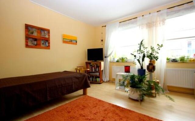 2 Private Single Rooms (5099)