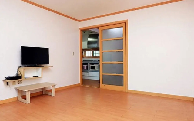 Taean Beach & Castle Pension