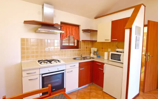 Apartment 990