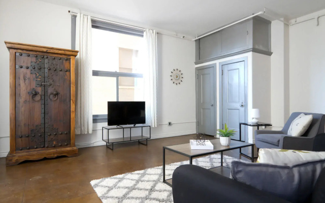 Central 1Br in Dtla by Sonder