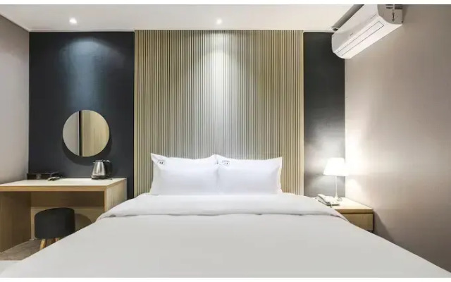JJ Hotel