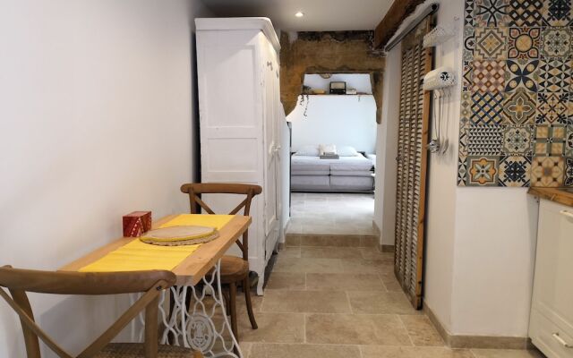 Studio coquet & terrasse