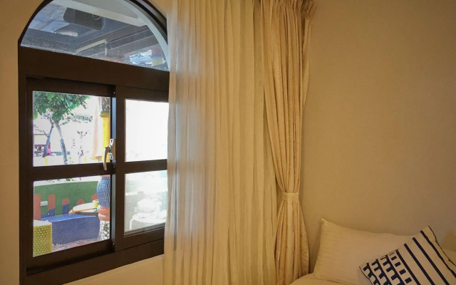 Mini Summer Hostel