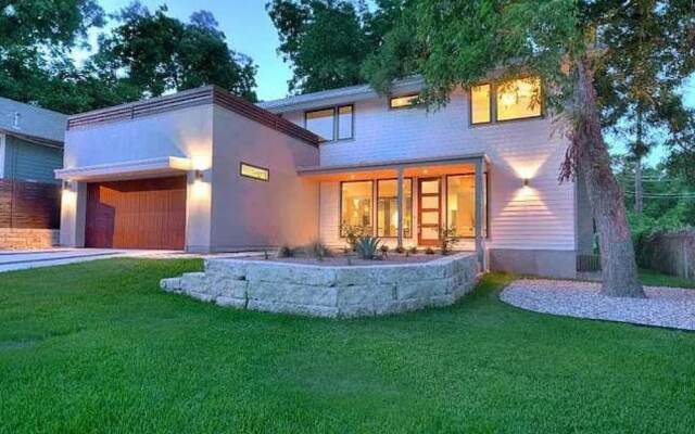 Hollys Parkside Haven- Guest House Included