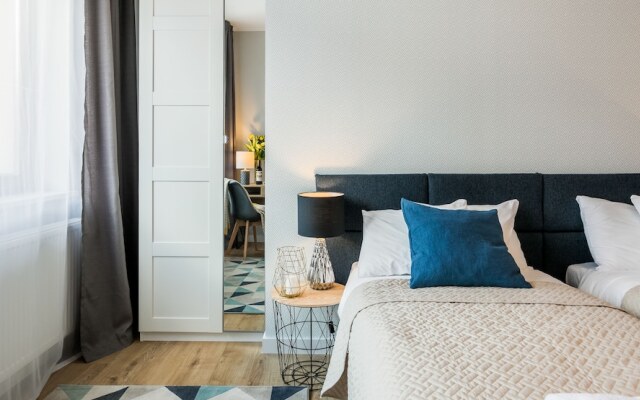 Apartments with Event Space & Hot Tub