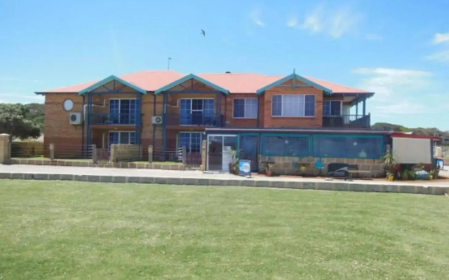 Seaspray Beach Holiday Park