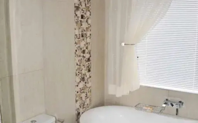 3 Oaklands on the Knoll