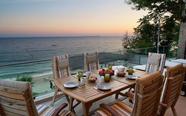 Infinity Beach House
