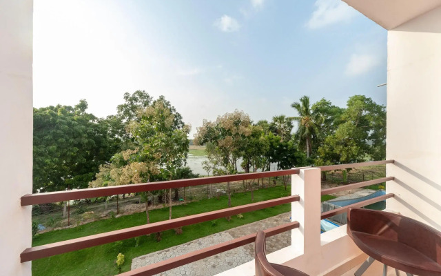 Oyo 22532 Purple Lake View