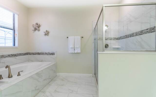 1512 Rolling Fairway Drive