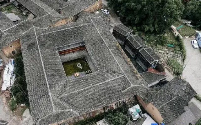Yunshui Ruyi Travel And DL Tulou Culture B&B
