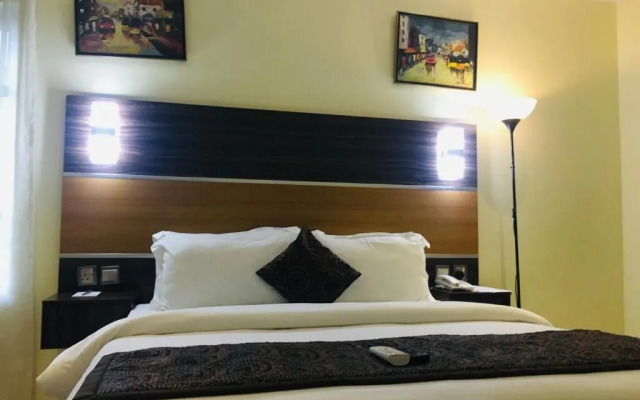 Stoneside Hotel and Apartments