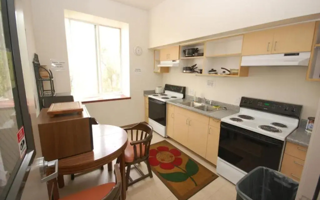 Ingra House Hotel