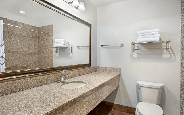 Best Western Plus Yosemite Gateway Inn