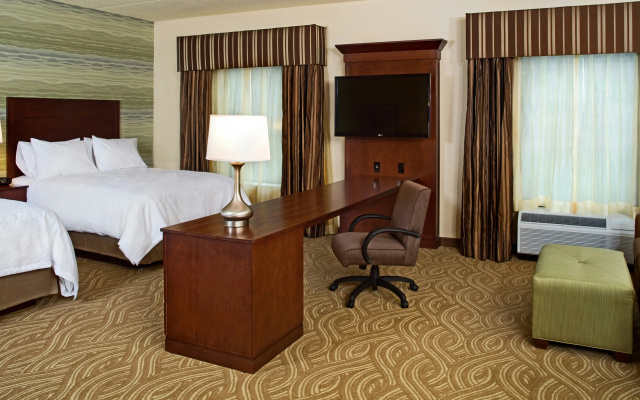Hampton Inn & Suites Pittsburgh/Waterfront-West Homestead