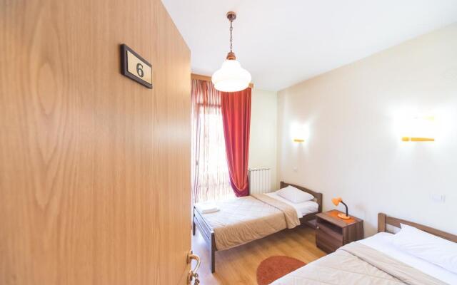 Hotel Piramida