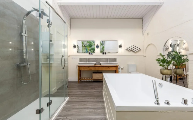Luxury Chilterns Hideaway, Easy Access to London