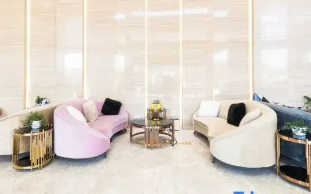 Yufeng International Hotel