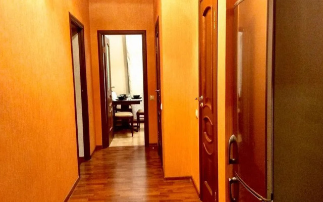 LUXKV Apartment on Old Arbat